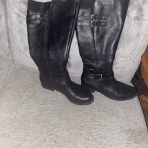 Naturalizer Black Heeled Boots Sleek Leather Design size 8.5